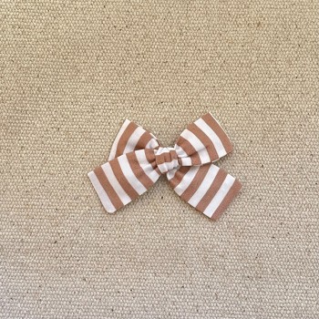 Barrette bébé rayé camel .